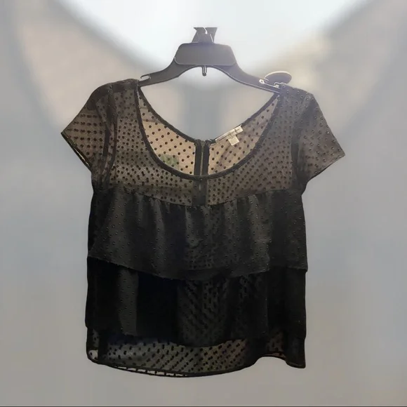 American Eagle Outfitters - Picture 1 of 3